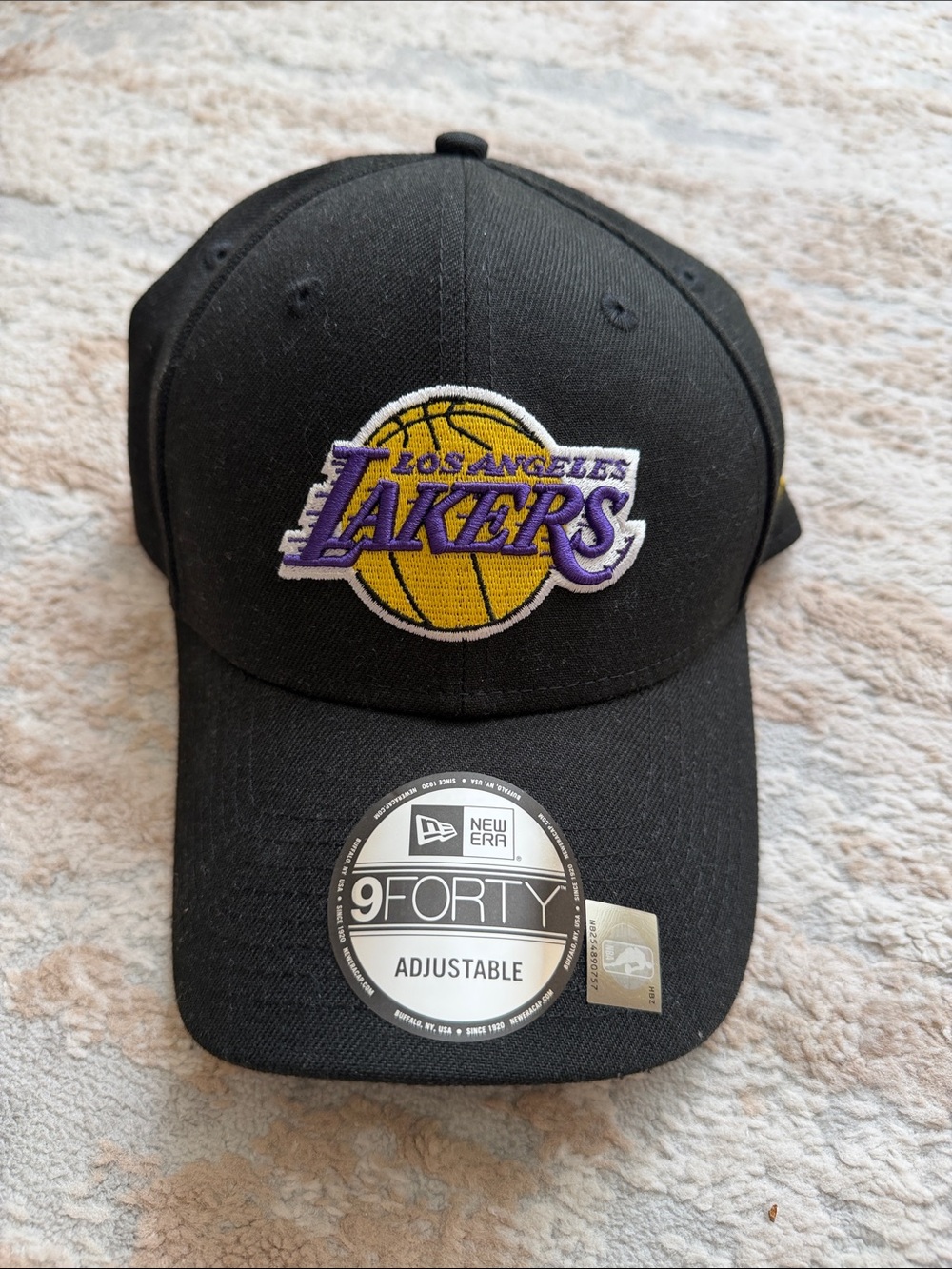New Era Black Los Angeles Lakers Cap with Yellow & Purple Logo